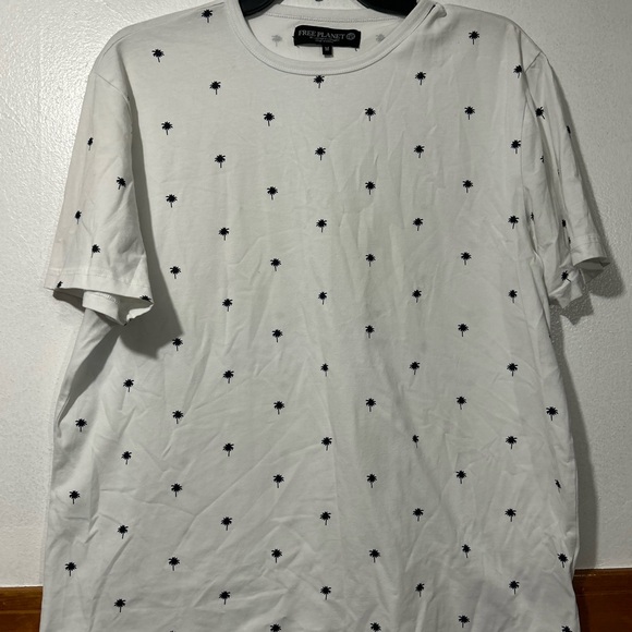 Free Planet Other - Free Planet White T-Shirt with Black Palm Print